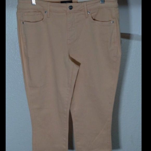 NYDJ Stretch Peach Capri Pants Size 10 Like New W/ Tags Lift Tuck - Picture 1 of 3